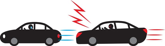 رانندگی تهاجمی راهی که به تصادف ختم می شود